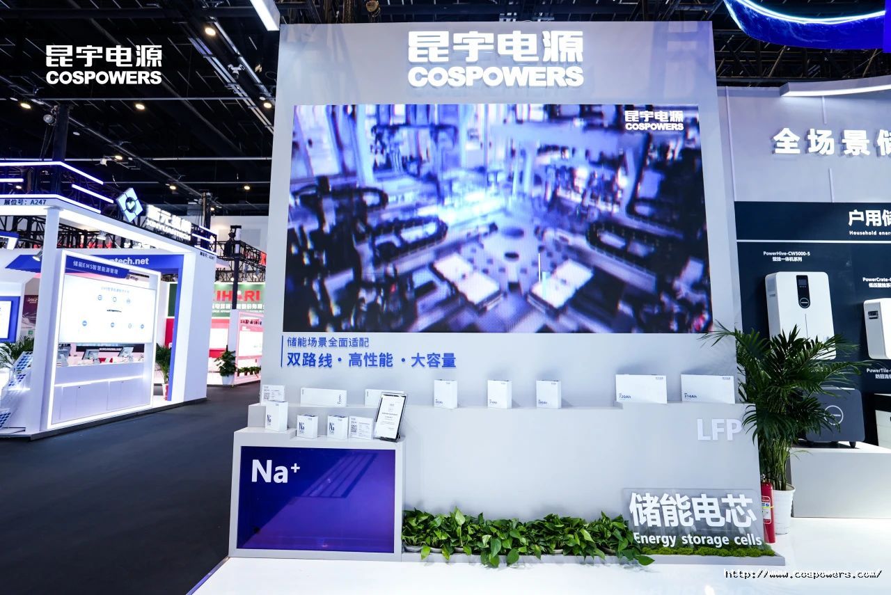 17467721707043648ILu.jpg b01.jpg